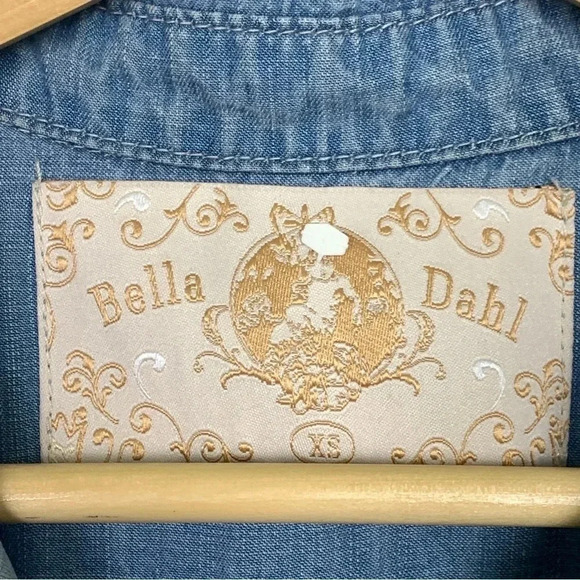 Bella  Dahl Chambray Button Down Shirt - Picture 8 of 10